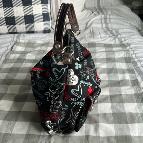 Coach Poppy Shoulder Bag - Picture 4 of 7